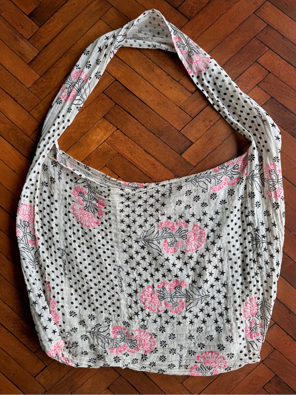 One Size Free People Guazy Cotton Slouchy Floral Boho Market Tote Bag EUC